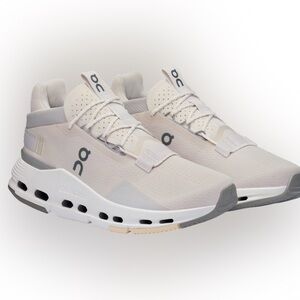 Oncloud womens cloud nova 2 sand/fog sneakers new in box 9w